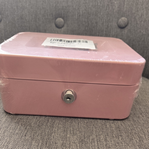 Pink Locking Cash Box with Handle - Picture 2 of 9